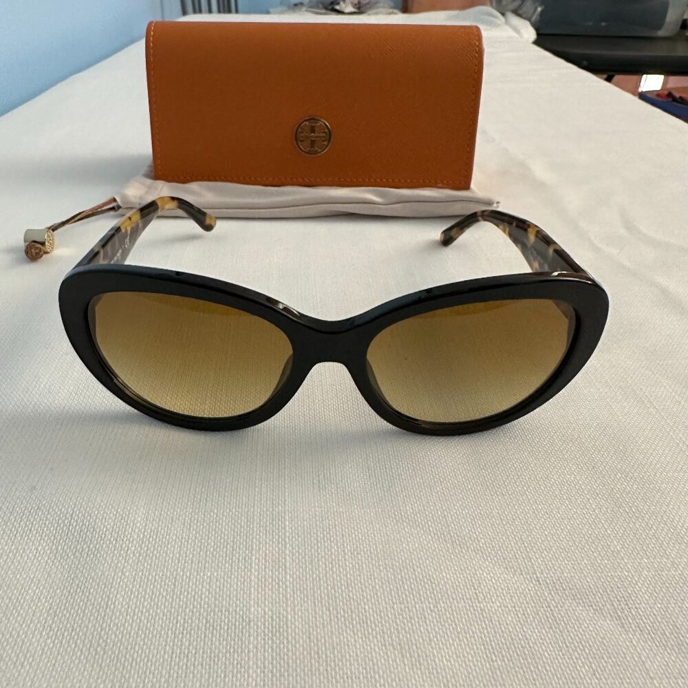 Tory Burch Sunglasses with Tory Burch Case